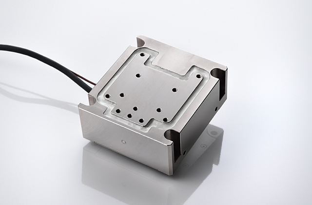 A stage for ultraprecision processing machinery